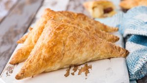 Can dogs eat plain puff pastry